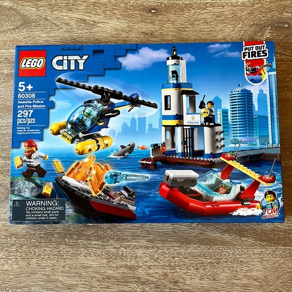 LEGO City Seaside Police and Fire Mission 60308 - Picture 2 of 3